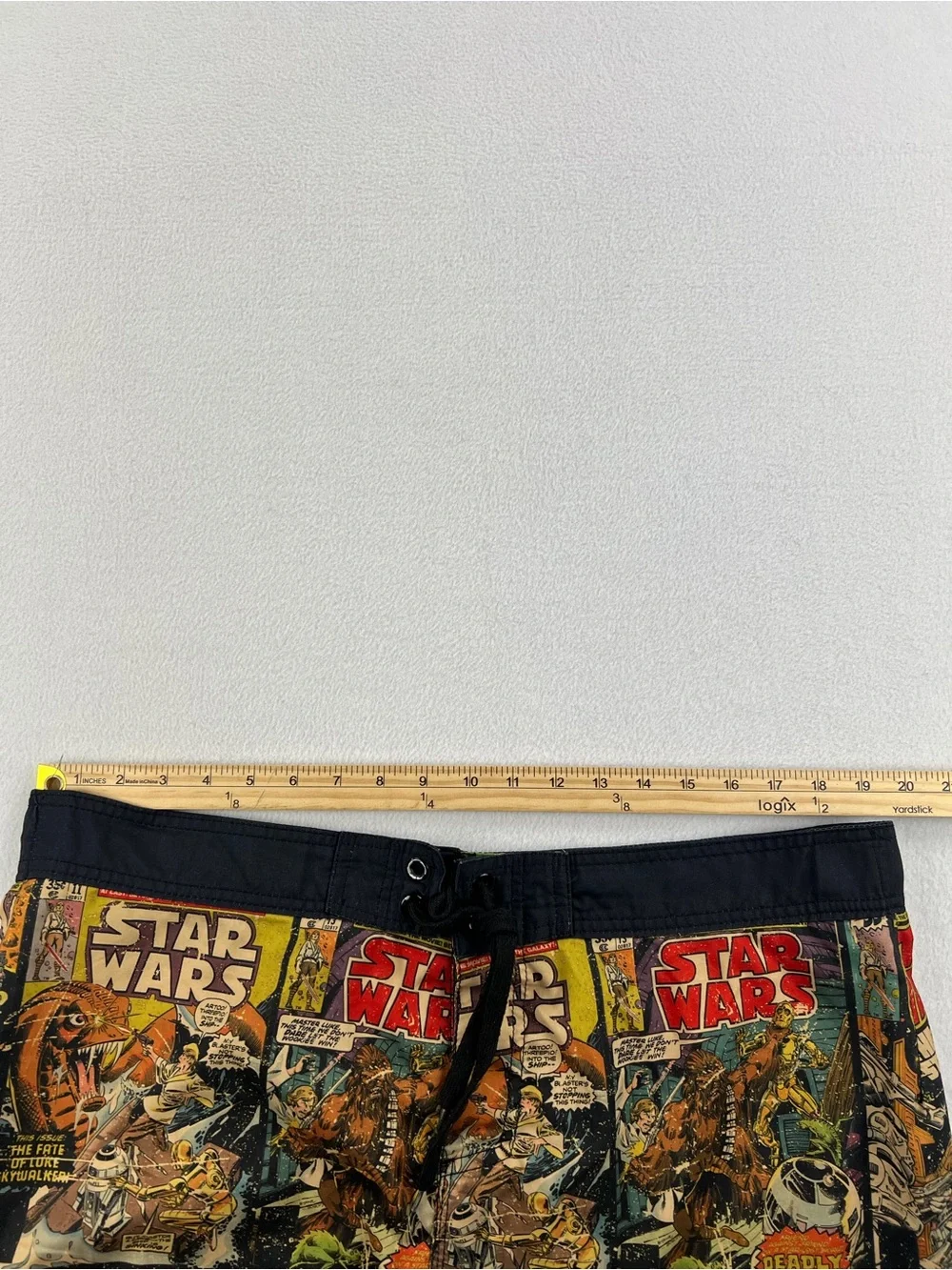 LucasFilm Star Wars Mens Retro Comic Strip All Over Print Board Shorts Size 2XL